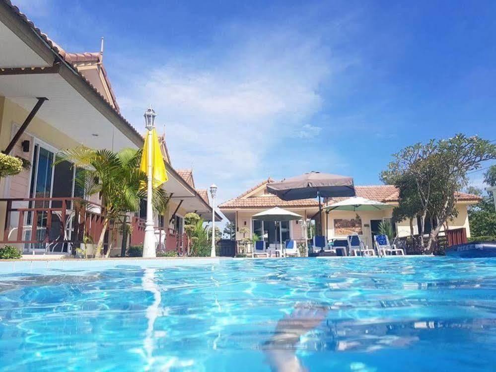 Charm Resort Cha-Am Zewnętrze zdjęcie