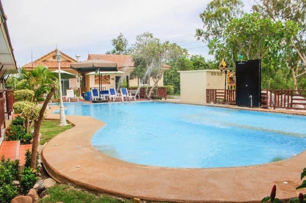 Charm Resort Cha-Am Zewnętrze zdjęcie